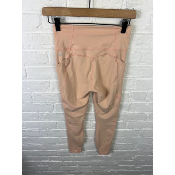 Fabletics Women's High Waisted Capri Leggings Stretch Peach Size Small - Picture 2 of 4